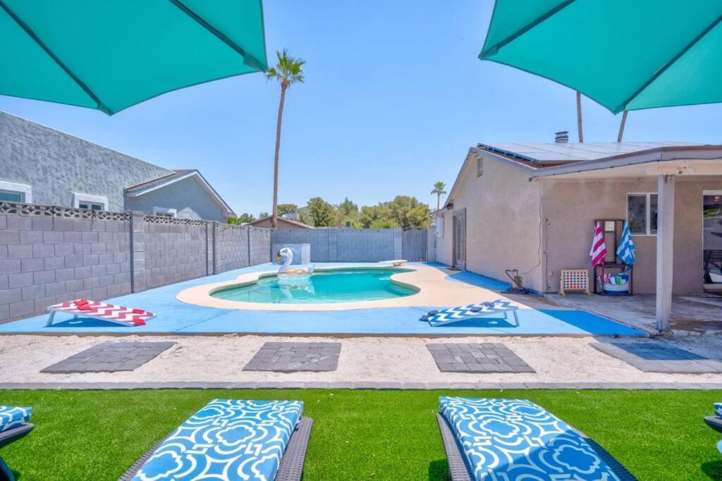 Fab Phx Getaway W/ Pool & Fire Pit Villa Phoenix Exterior photo