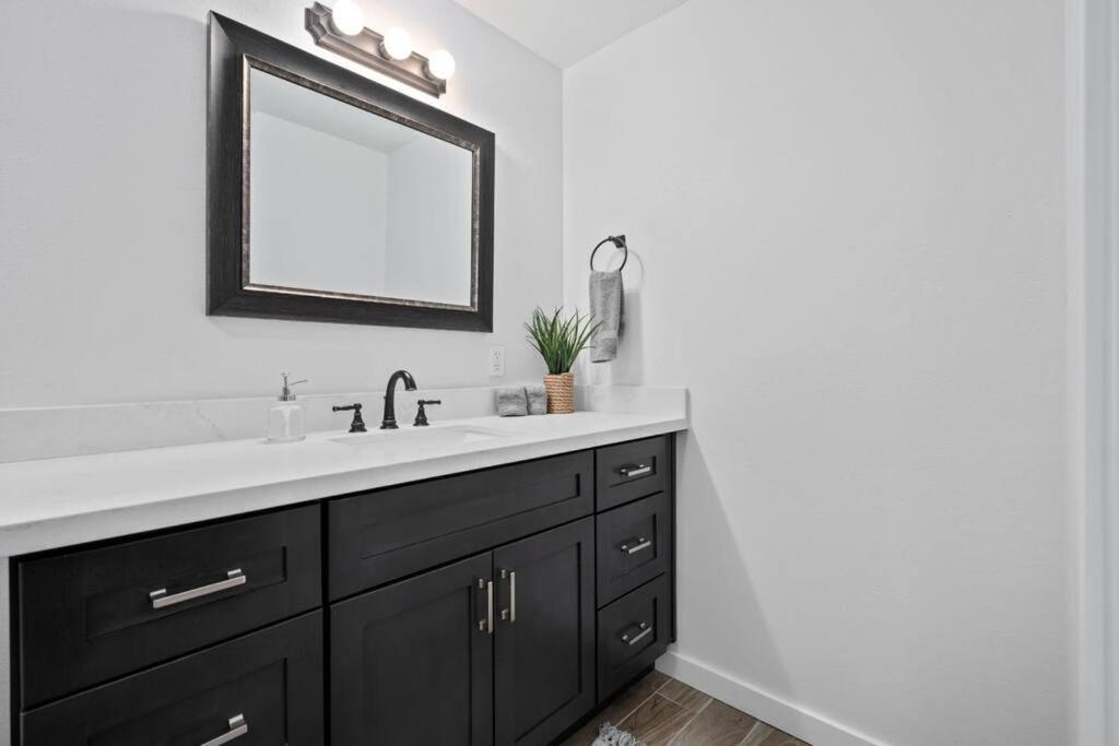 Fab Phx Getaway W/ Pool & Fire Pit Villa Phoenix Exterior photo