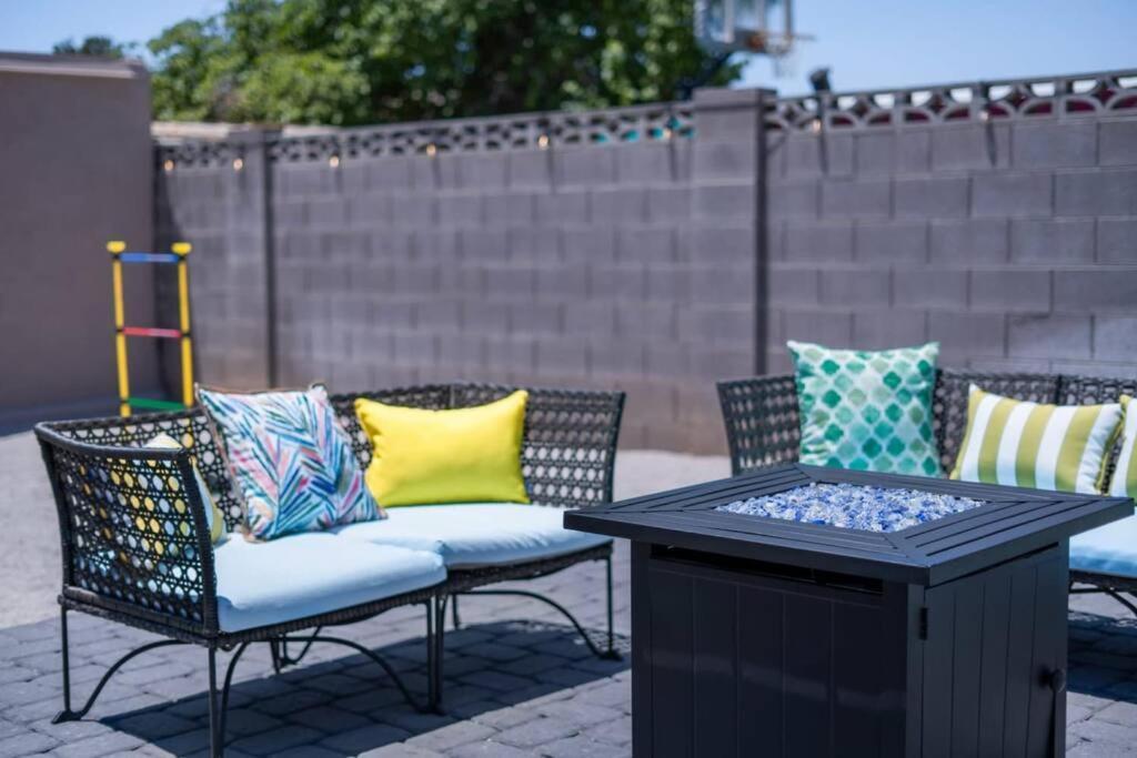 Fab Phx Getaway W/ Pool & Fire Pit Villa Phoenix Exterior photo