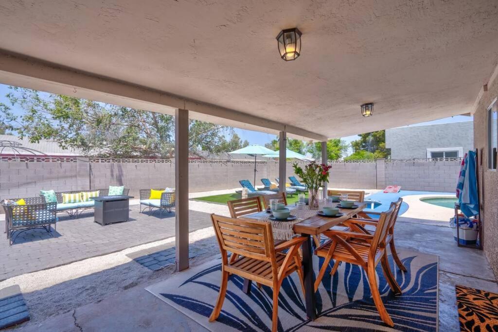 Fab Phx Getaway W/ Pool & Fire Pit Villa Phoenix Exterior photo