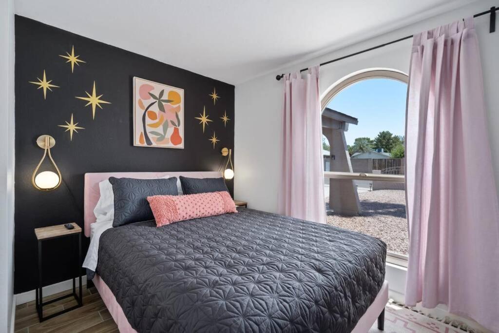 Fab Phx Getaway W/ Pool & Fire Pit Villa Phoenix Exterior photo