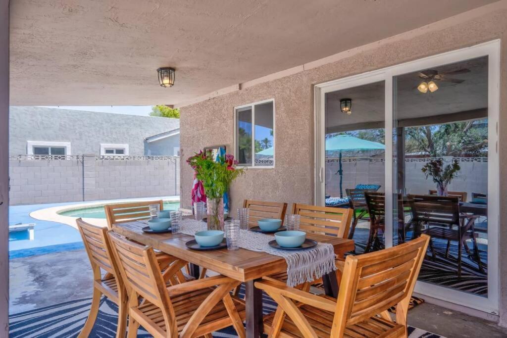 Fab Phx Getaway W/ Pool & Fire Pit Villa Phoenix Exterior photo